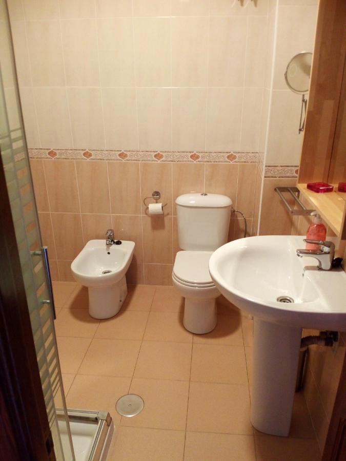 Albergue De Peregrinos La Espiral 菲尼斯特雷 外观 照片