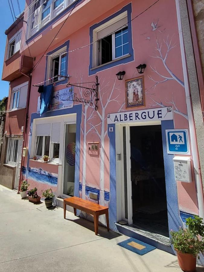 Albergue De Peregrinos La Espiral 菲尼斯特雷 外观 照片